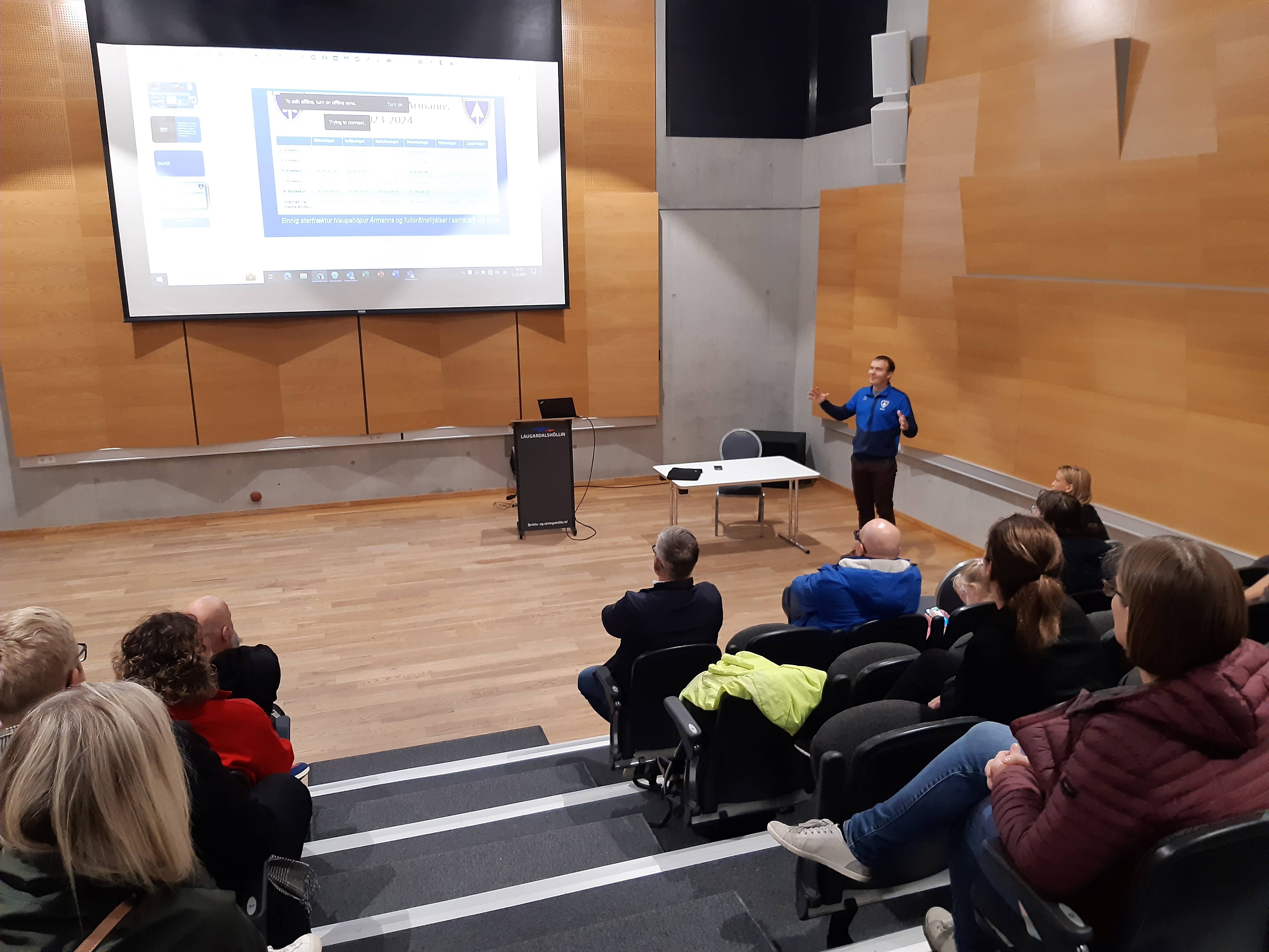 Góð mæting á kynningum á starfi frjálsíþróttadeildar